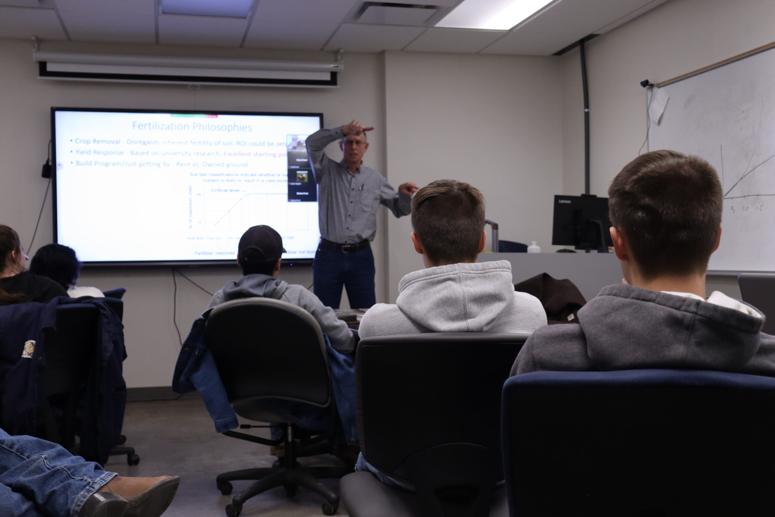 Dwight Koops, President of Crop Quest, spoke to Dodge City Community College (DC3) agriculture students on Thursday, Nov. 18, about the use of fertilizer in the Kansas soil. [Photo by Luke Fay]